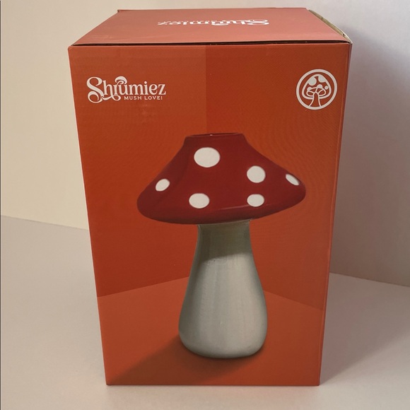 NIB Ceramic Red & White Mushroom Vase - Decorative Home Accent - Picture 3 of 6